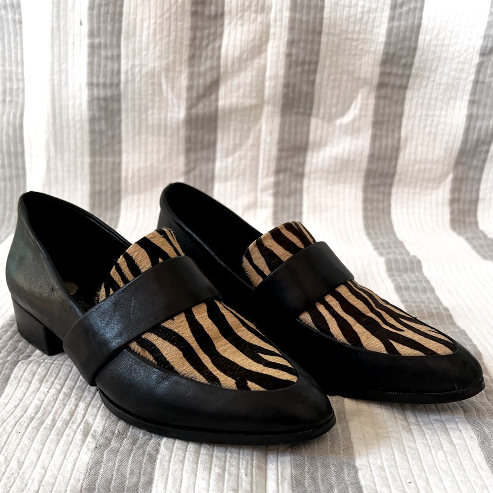 Lord & Taylor Calf Hair Animal Print Valentina Loafers size 6 1/2